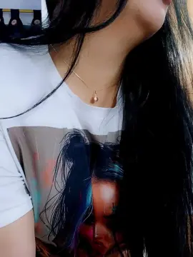 Cam4 Free Live Porn of sara972