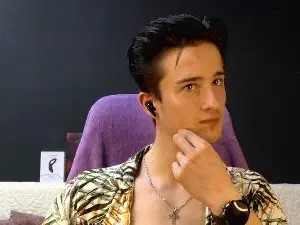 Cam4 Watch Live Sex Cams of SirReed