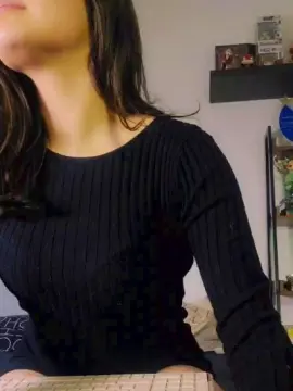 Cam4 Live Sex of Roxannepiggy