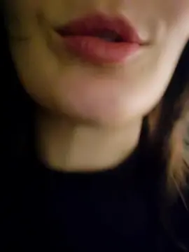 Cam4 Live Sex of Roxannepiggy