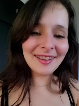 Cam4 Nude Webcam of Roxannepiggy