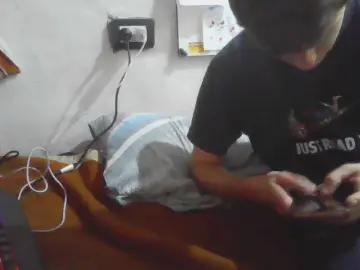 Cam4 Free Porn Cam of tommiverceti