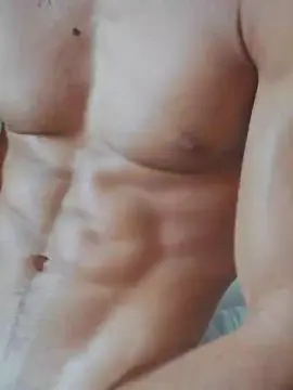 Cam4 Live Porn of Lewis_castroo