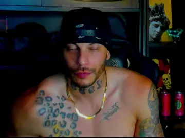 Cam4 Free Live Porn of RickG_Oficiial