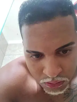 Cam4 Watch Live Sex Cams of Walinh_o