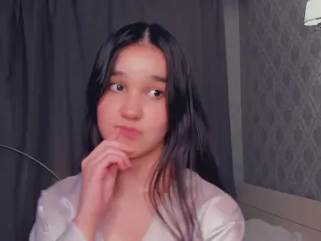 Cam4 Watch Live Sex Cams of GloryAntillon