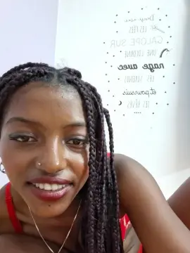 Cam4 Nude Webcam of MaevaFrenchy