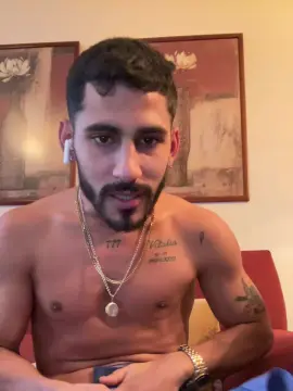 Cam4 Free Live Porn of Darcal076