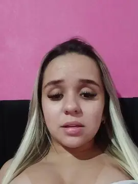 Cam4 Free Live Porn of Moramguinho56