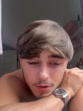 Cam4 Sex Cam of CheekyChap7081