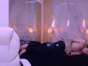 Cam4 Watch Live Sex Cams of Iantwink18