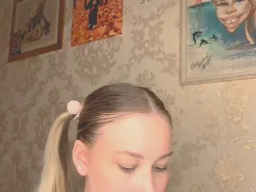 Cam4 Free Porn Cam of ClairLehew