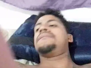 Cam4 Live Sex Cam of Threem232