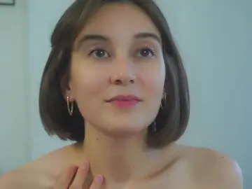 Cam4 Private Sex Chat of RowenaBagge