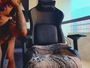 Cam4 Adult Webcams of latin_couple77