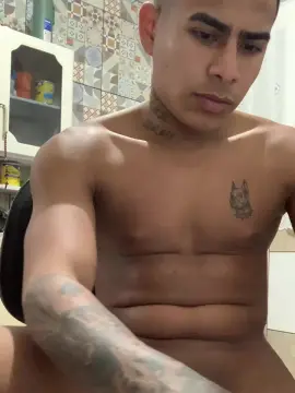 Cam4 Free Live Porn of MARENTO23CMM