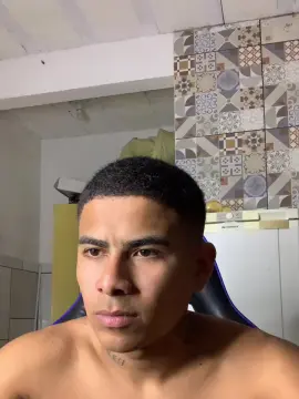 Cam4 Live Porn of MARENTO23CMM