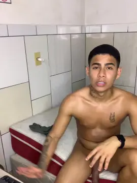 Cam4 Free Porn Cam of MARENTO23CMM