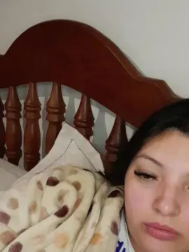 Cam4 Watch Live Sex Cams of sweetluna_xxx