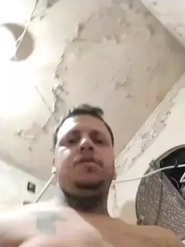 Cam4 Nude Webcam of lucascota