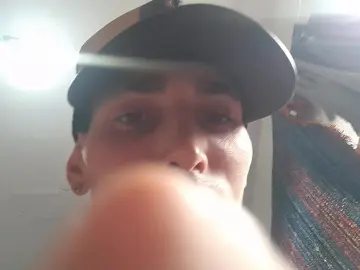 Cam4 Nude Webcam of TheKingArg