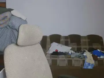 Cam4 Live Porn of Evelyn_21_m