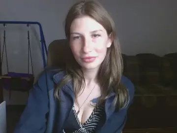 Cam4 Watch Live Sex Cams of Evelyn_21_m