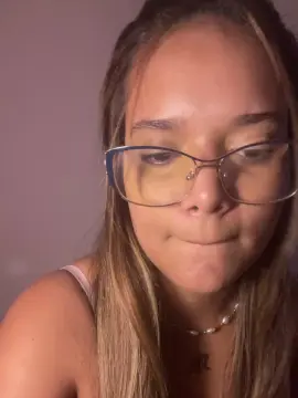Cam4 Free Live Porn of Parizimel