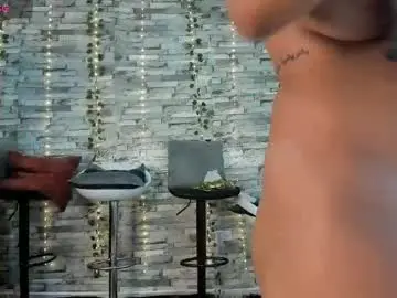 Chaturbate Live Sex Cam of badgirls_000