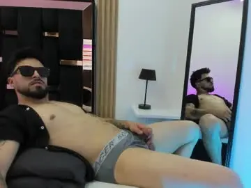 Chaturbate Watch Live Sex Cams of big_impactt