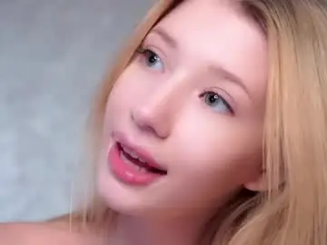 Chaturbate Live Sex Cam of sunnmoonn