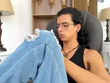 Chaturbate Adult Video Chat of andyxibrat