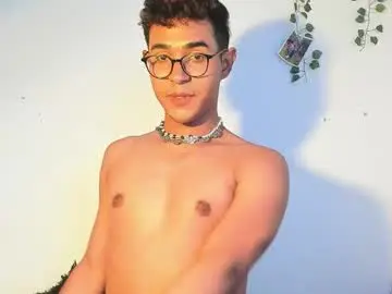 Chaturbate Best live sex cam show of cute_sammy_1