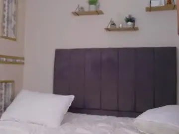 Chaturbate Sex Cam of aris_emma