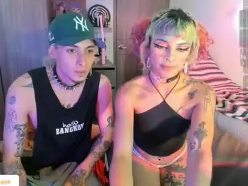 Chaturbate Free Porn Cam of badeyes_crazylilgoat