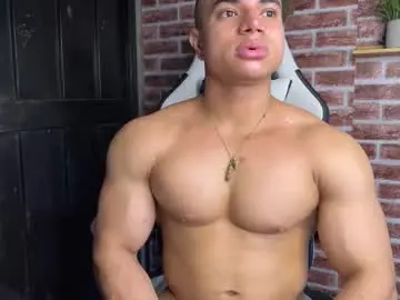 Chaturbate Best live sex cam show of dylangusss