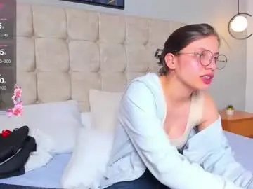 Chaturbate Adult Webcams of lilie_petite