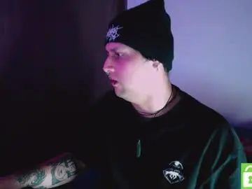 Chaturbate Live Sex Cam of room_hot_x