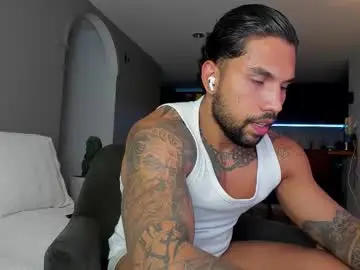 Chaturbate Watch Live Sex Cams of joe_esthetic