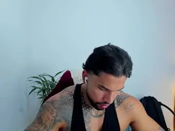 Chaturbate Free Live Porn of joe_esthetic