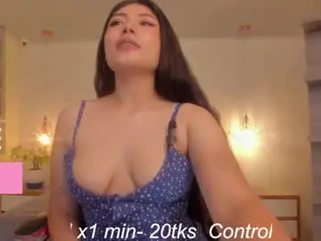 Chaturbate Nude Webcam of larsonmia