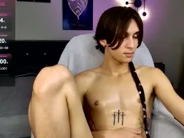 Chaturbate Free Live Porn of cleo_stringer_