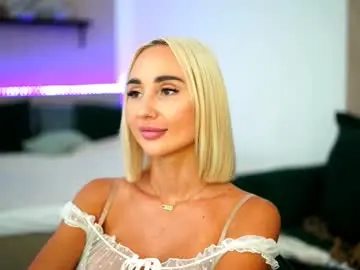 Chaturbate Free Porn Cam of blondiefromtheblock