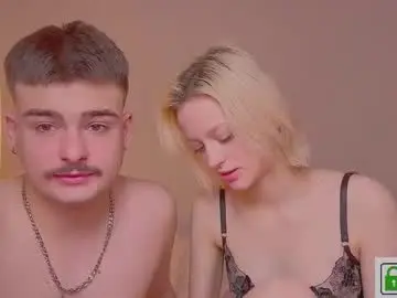 Chaturbate Live Sex Cam of your_molly_mark