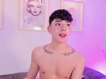 Chaturbate Live Sex Cam of evan_voss