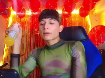 Chaturbate Sex Cam of bryam_hot