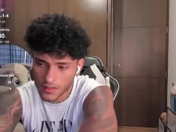 Chaturbate Live Sex Cam of alessandro_vanni