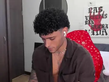 Chaturbate Nude Webcam of alessandro_vanni