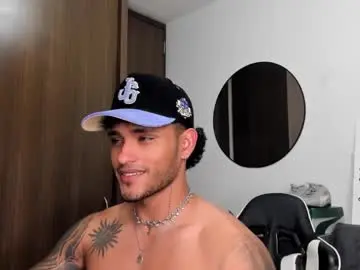 Chaturbate Nude Webcam of alessandro_vanni