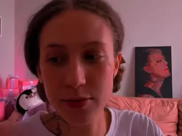 Chaturbate Free Live Porn of skyewavy